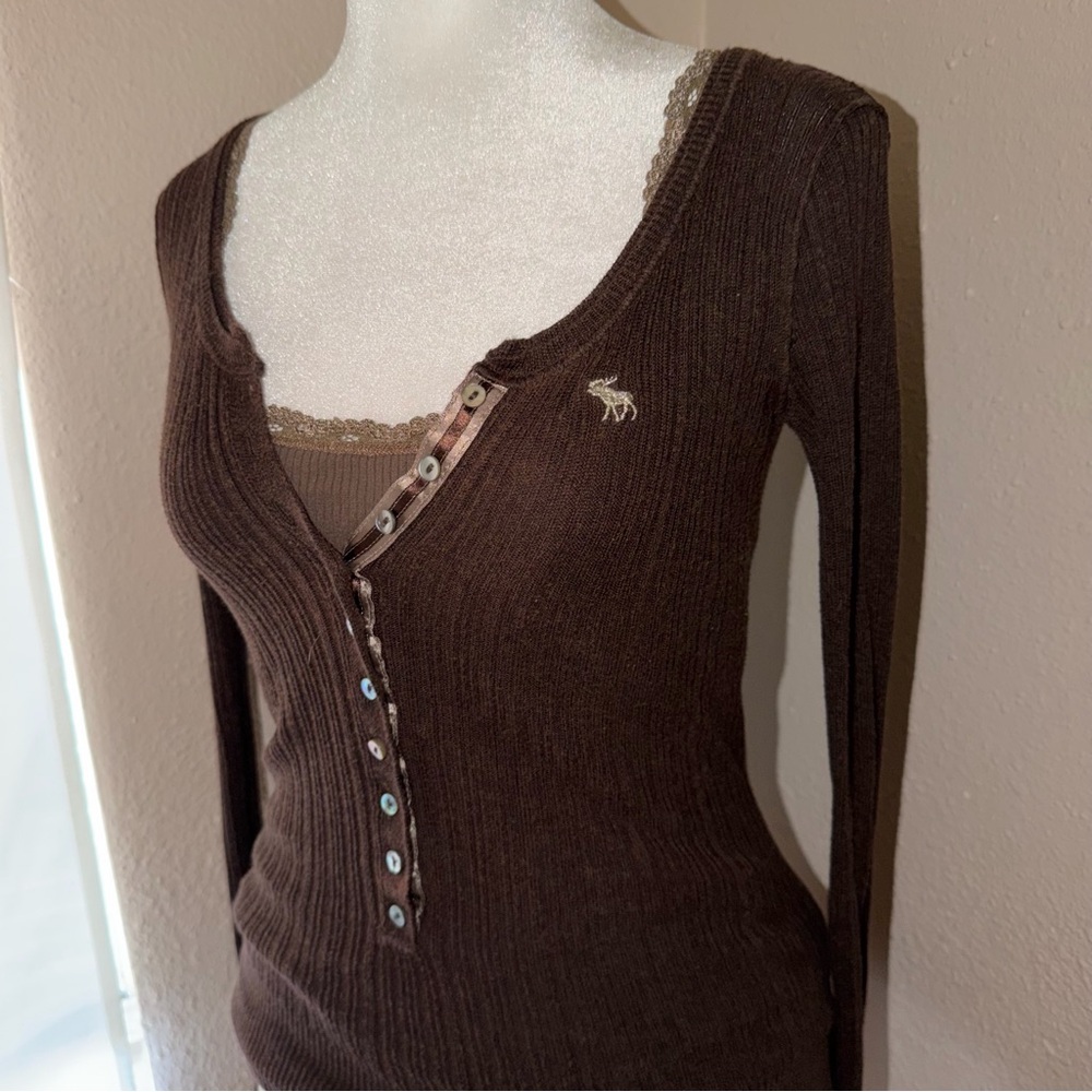 Vintage Y2K Abercrombie & Fitch 2000s Knit Long Sleeve Henley Top - Picture 2 of 6
